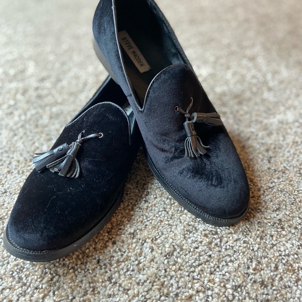 Steve Madden velvet and leather loafers size 7.5